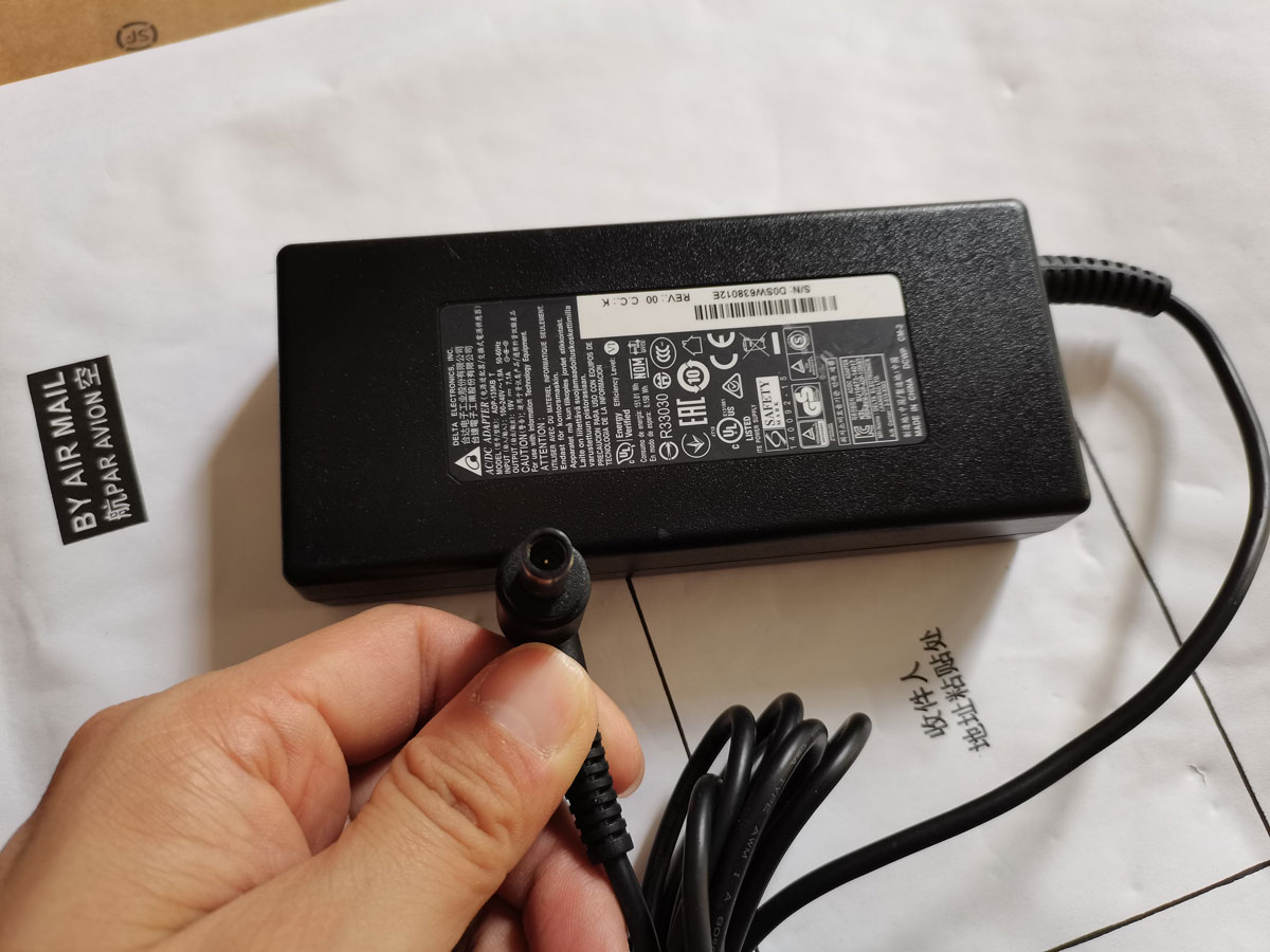 YENI OEM Delta 19 V 7.1A 135 W - Pc Gaming News incelemesi ve fiyatı